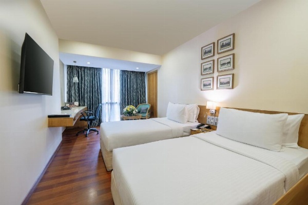 The Shalimar Hotel, Kemps Corner image 15