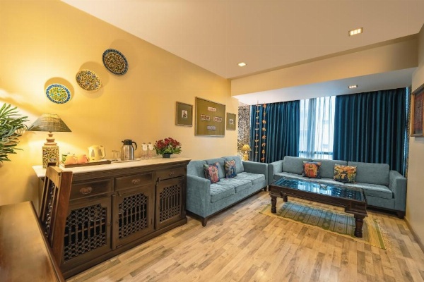 The Shalimar Hotel, Kemps Corner image 22