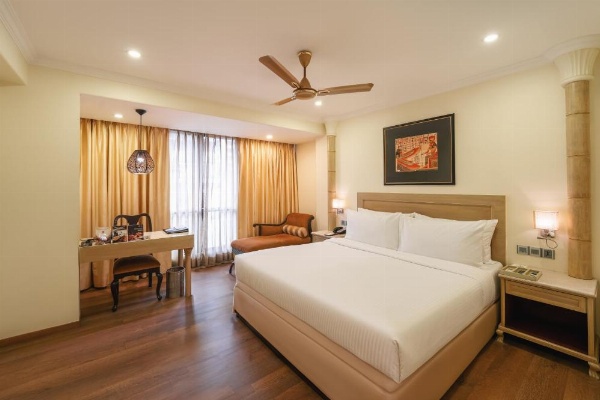 The Shalimar Hotel, Kemps Corner image 32