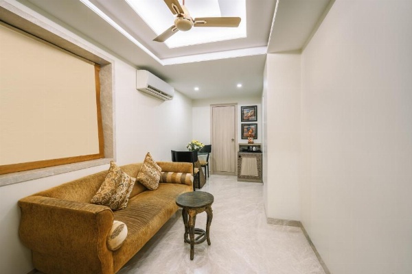 The Shalimar Hotel, Kemps Corner image 33