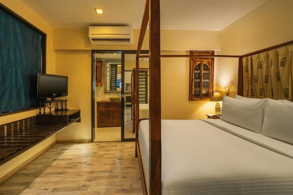 The Shalimar Hotel, Kemps Corner image 38