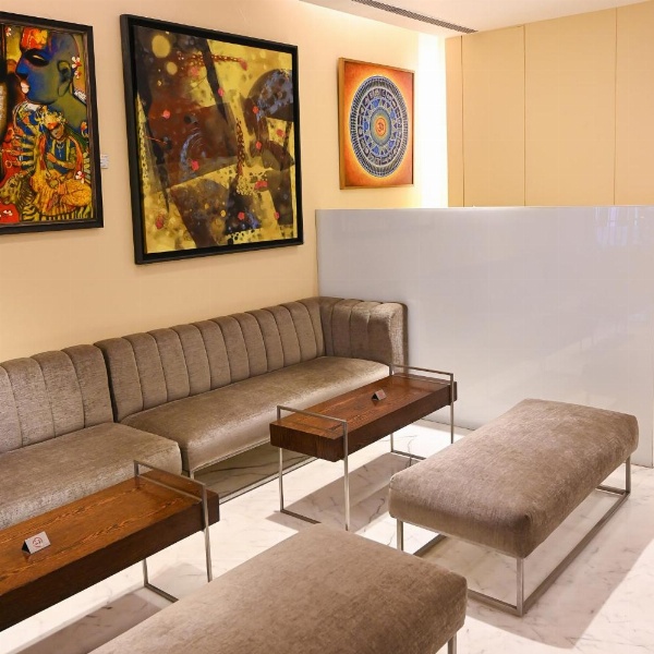 The Shalimar Hotel, Kemps Corner image 5